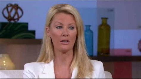 Tv Food Star Sandra Lee Released From Hospital After Breast Cancer