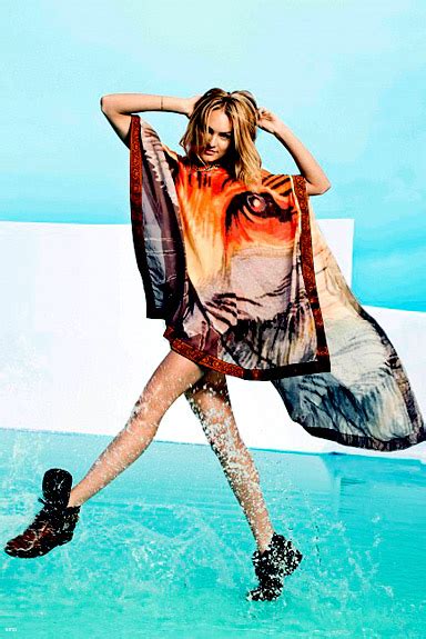 Supermodels Onlinecom Candice Swanepoel Água Bendita Verão 2014
