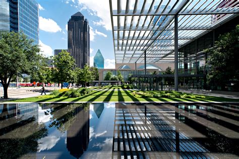 Guide To Downtown Dallas Places To Live Things To Do And Restaurants