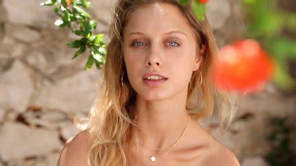 Clarice A Blonde Women Outdoors Model Looking At Viewer Blue Eyes