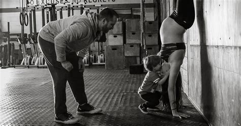 Pregnant Woman Crushes Crossfit Inspired Photo Shoot