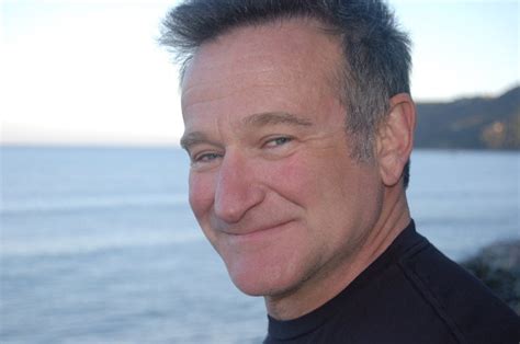 Robin Williams A Man Of A Million Voices Popoptiq