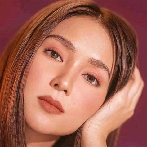 Kathryn Bernardo 🌟 Kathryn Bernardo Hairstyle Kathryn Bernardo Photoshoot Filipina Beauty