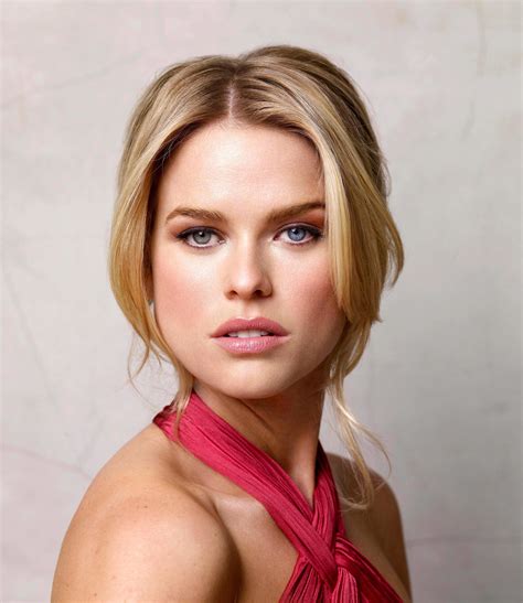 Alice Eve Famous Nipple