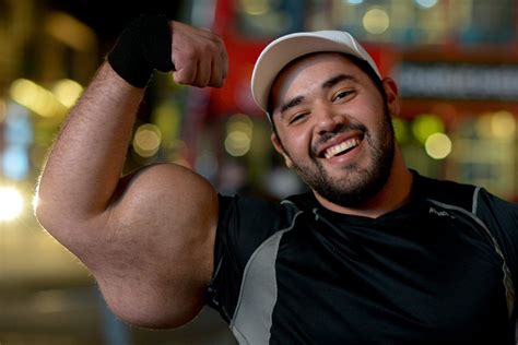 Egyptian Bodybuilder Has The Biggest Biceps In The World Others