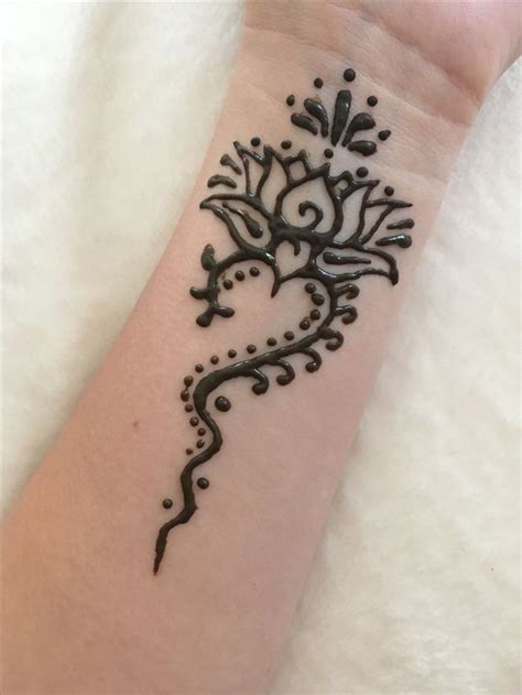 Henna Tattoo Natural Arm Vroni Arm Henna Natural