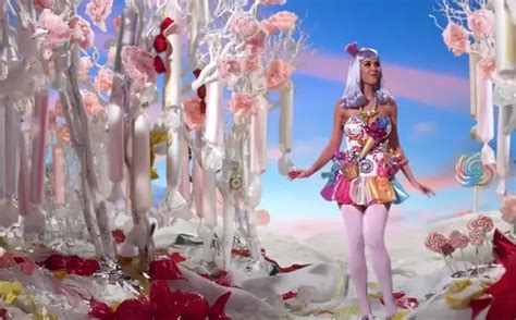 Katy Perry California Gurls Official Music Video Ft Snoop Dogg