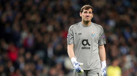 Torwart Legende Iker Casillas Erleidet Herzinfarkt Im Training Nordbayern
