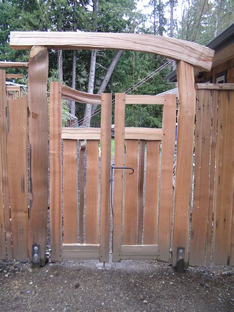 What kind of wood to use for gate openers? image