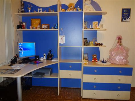 Детская стенка с письменным столом и шкафом 95 фото