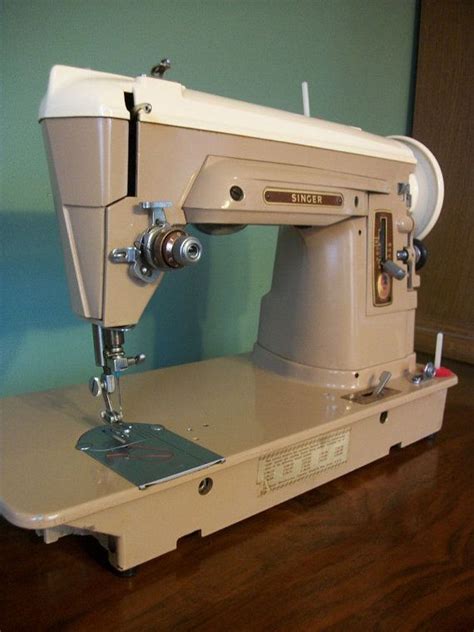 Free Shipping Singer 404 Straight Stitch Sewing Machine Lightweight