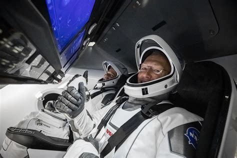 New SpaceX spacesuits get five-star rating from NASA astronauts | Space