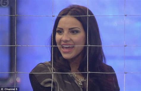 Katching My I Glamour Model Lacey Banghard Strips Off In Cbb And Flirts With