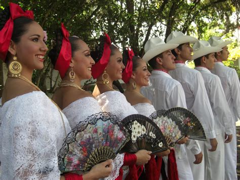 Festival Folklórico De Veracruz Escapadas