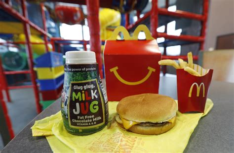 Mcdonalds Slims Down Happy Meal By Banishing Cheeseburgers The