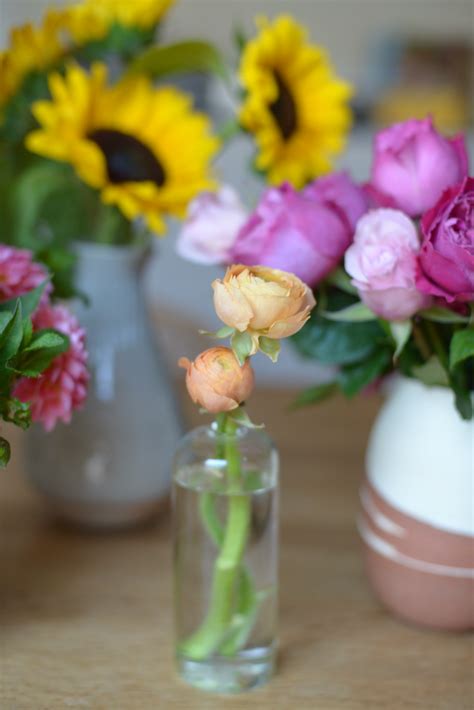 The Vases You Need For Fresh Flowers Cupcakes And Cashmere Bloglovin