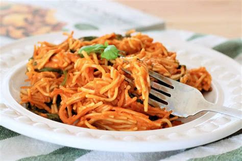 Tomato Soup Pasta One Pot Meatless Meal Ready In 10 Minutes Vegan