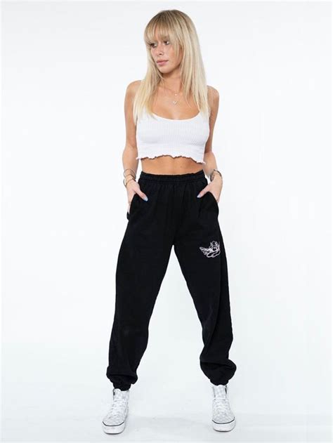 V2 Classic Sweatpants Black In 2021 Sweatpants Black Girl Outfits Joggers Outfit
