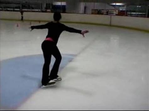 Learn how to do forward crossovers with this figure skating tutorial. Advanced Ice Dancing : How to do a Back Crossover in Ice Dancing | Ice dance, Ice skating videos ...