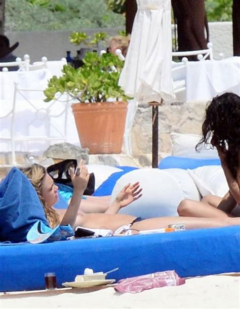 Cara Delevingne Topless With Michelle Rodriguez On A Beach In Mexico 5