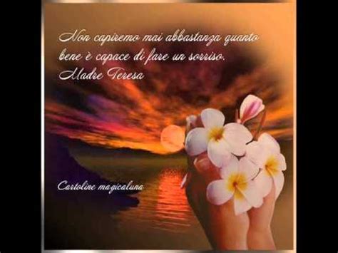 Stai cercando una frase di natale per la tua mamma e non sai cosa scrivere? Madre Teresa di Calcutta - YouTube