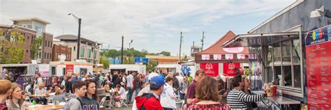 Maybe you would like to learn more about one of these? Bloomington Food Trucks | BBQ, Tacos, Kebab & International