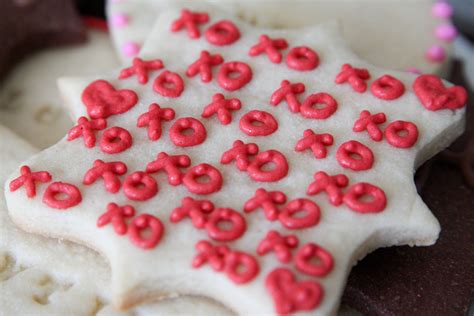 valentine s day sugar cookies rebecca cakes and bakes