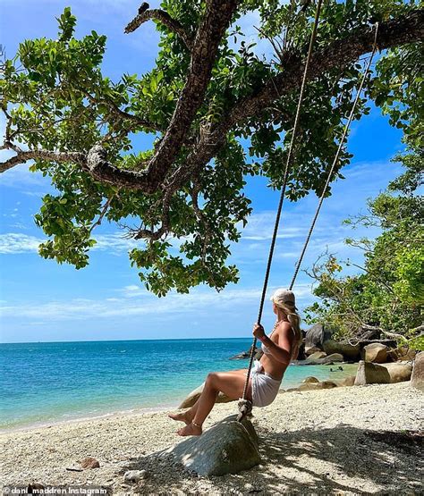 How To Get To Fitzroy Island S Nudey Beach With Turquoise Waters And Warm Weather All Year Round