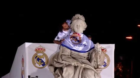 El Real Madrid Pasea Su Decimocuarta Champions Por Las Calles De La Capital