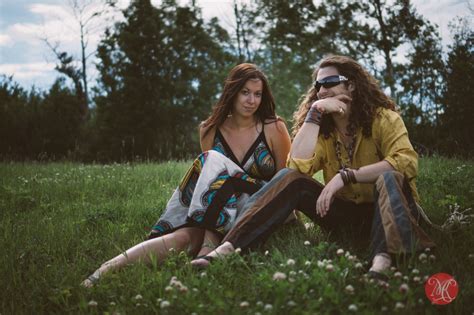 hippies edmonton couple lifestyle photography — miksmedia photography