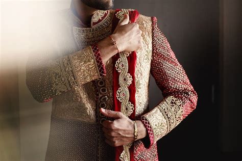 15 Indian Groom Dresses Options For A Royal Look Oyo Hotels Travel Blog