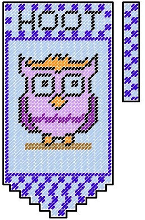 Quick to stitch, this project would make a fun christmas. Owl Plastic Canvas Valance Pattern by PCDesignz on Etsy
