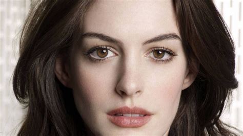 Image Result For Anne Hathaway Eyes 顔 女優 マスク