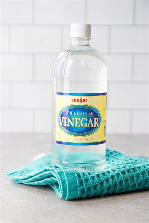 25 Ways To Clean With Vinegar Natural Cleaning Wholefully 1000 In