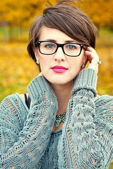 Free How To Look Pretty With Glasses And Short Hair For Bridesmaids