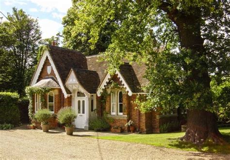 Cottage Rental In Old Windsor Berkshire Holiday Cottage Compare