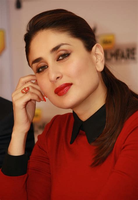 High Quality Bollywood Celebrity Pictures Kareena Kapoor Looks Smoking