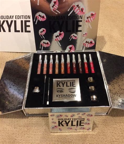 Kylie Cosmetics Pr Box Kylie Cosmetics Kylie Cosmetics Store Kylie Kardashian Makeup