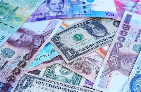 Money changers on the arcade at raffles place features the best rates for us dollar, euro, japanese yen, british pound sterling, malaysian ringgit, thai baht, and new taiwan dollar. The 5 Best Money Changers in Bangkok | Travelvui