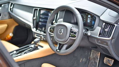 Volvo V90 Cross Country 2017 Diesel Std Interior Car Photos Overdrive