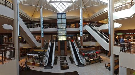 Galleria Shopping Mall In St Louis Mo