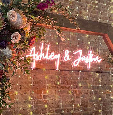Top 5 Wedding Neon Sign Ideas Make The Best Day Memorable