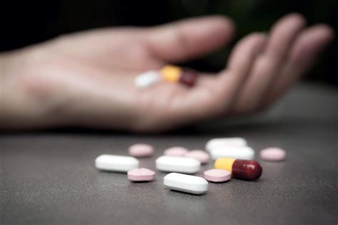 attempted suicide by self poisoning in youth often involves common otc medications