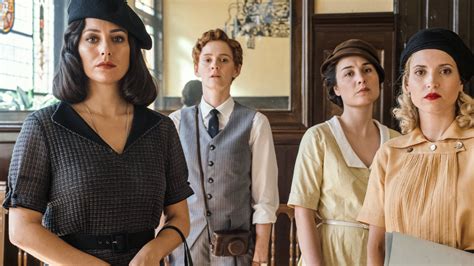 cable girls netflix official site