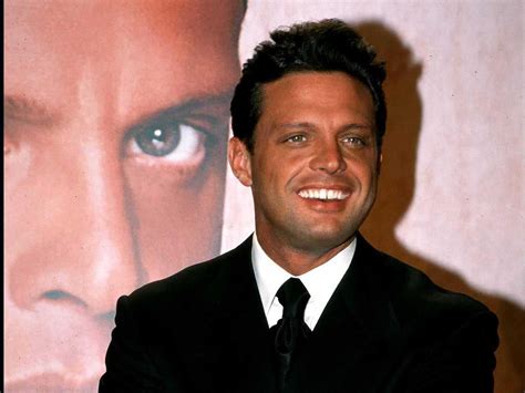 He is one of the most successful latin artists of all time and has performed various styles including ballads, boleros, mariachi and pop. Luis Miguel, una complicada etapa rodeada de misterios