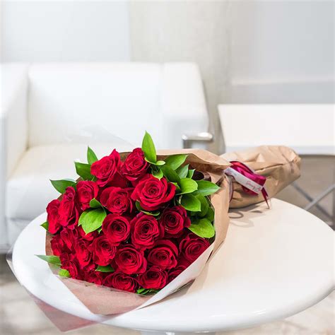 Two Dozen Long Stem Roses Wrapped Bouquet In Los Angeles Ca Sonny