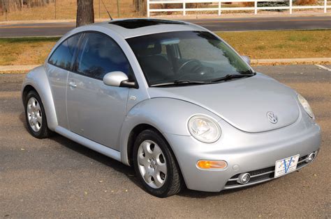 2002 Volkswagen New Beetle Photos