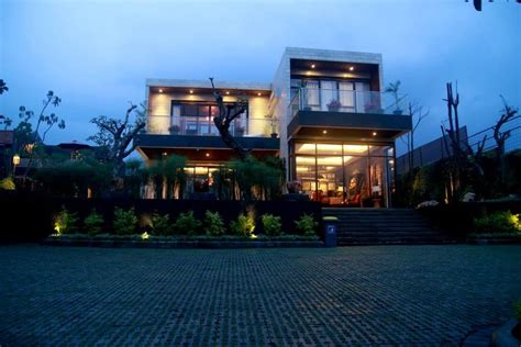 Modern Tropical Exterior D Green Villa Lembang Bandung Circle