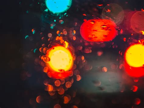 รูปภาพ เบา โบเก้ เบลอ ถนน กลางคืน แสงแดด กลีบดอกไม้ น้ำฝน