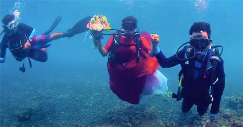 This Andaman Resort Hosts Dream Underwater Weddings In The Depths Of